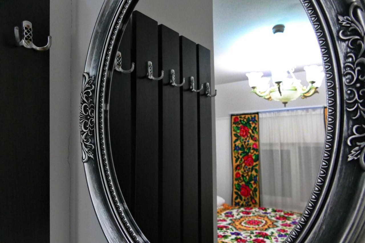 Hotel Floare De Colt Berbesti Esterno foto